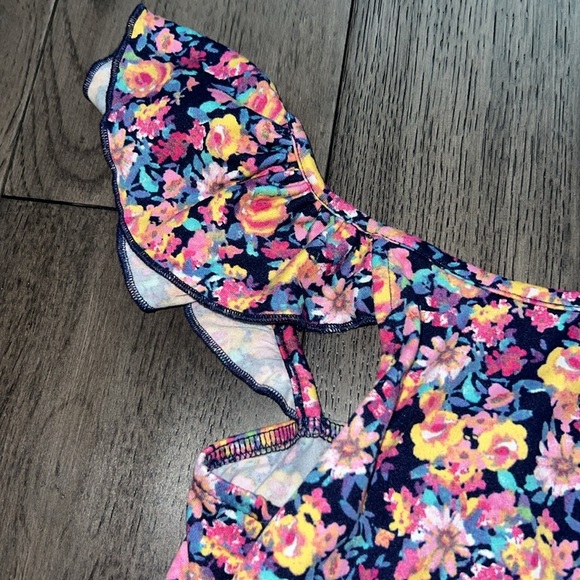 Toddler multicolor vibrant lightweight floral summer dress with ruffle sleeve - Picture 3 of 4